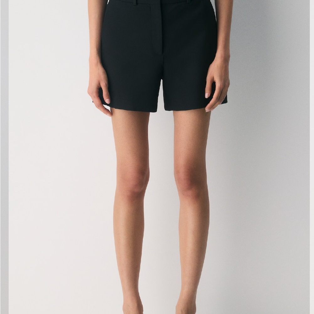 NWOT Aritzia High Waist Black Shorts - Picture 3 of 11